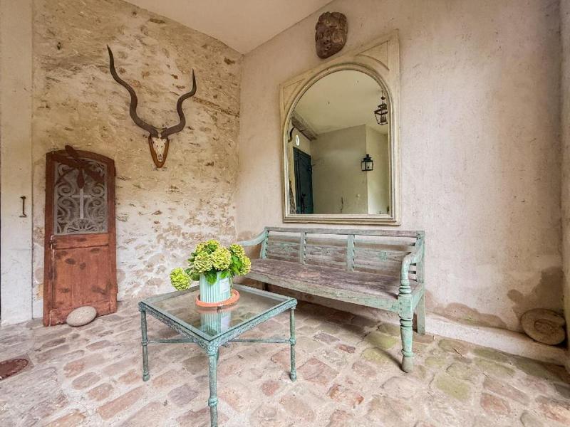 Maison - 280 m² - 10 pièces