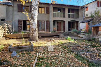 Maison - 163 m² - 5 pièces