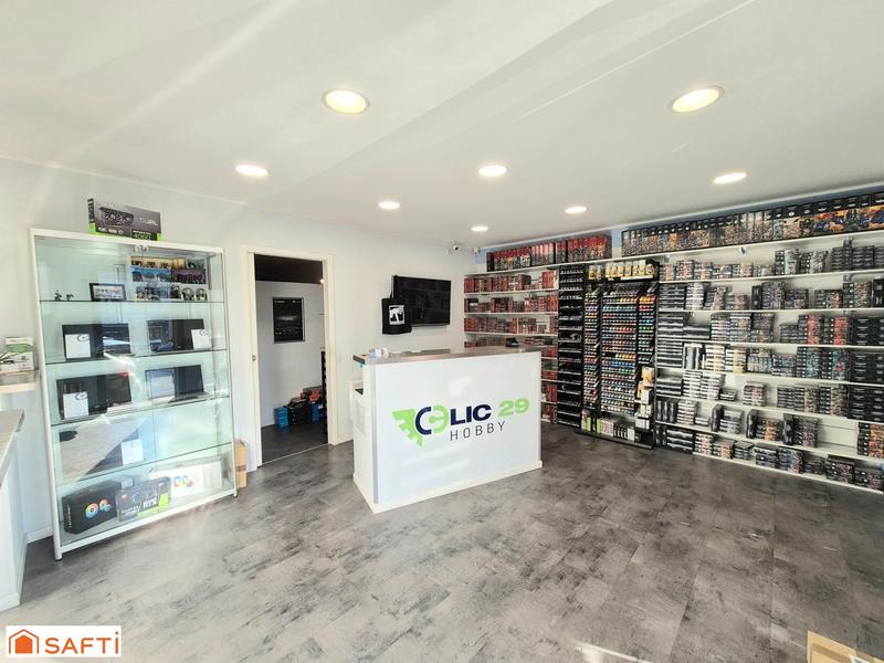 Local commercial - 109 m² - 3 pièces