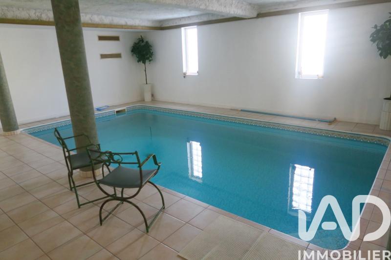 Maison de maîtres - 423 m² - 13 pièces