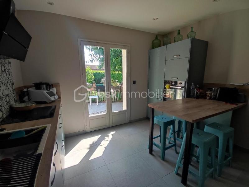 Maison - 96 m² - 5 pièces