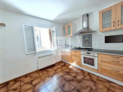 Maison de village - 82 m² - 4 pièces