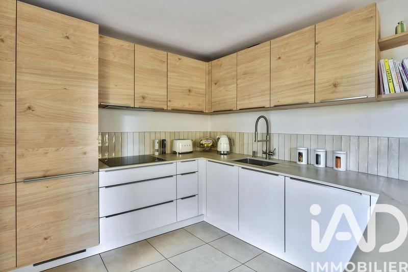 Appartement - 80 m² - 4 pièces