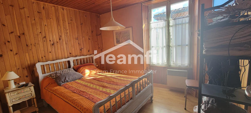 Appartement - 99 m² - 5 pièces