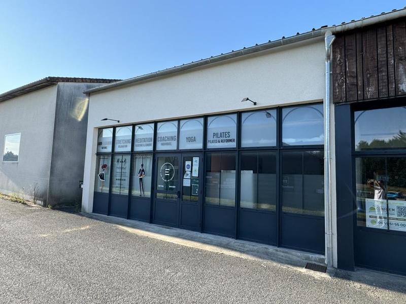 Bureau - 13 m² - 1 pièce