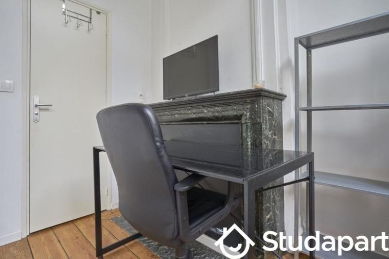 Chambre - 9 m² - 1 pièce