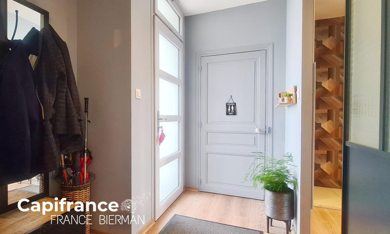 Maison - 226 m² - 15 pièces