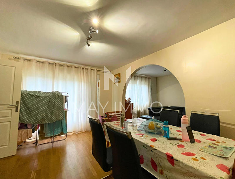 Maison - 175 m² - 7 pièces