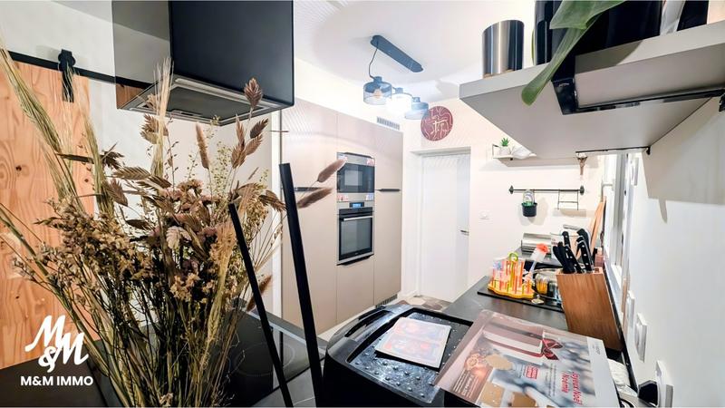 Maison - 99 m² - 5 pièces