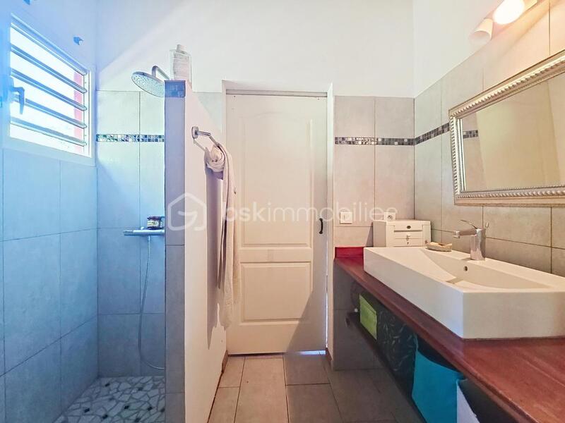 Bungalow - 109 m² - 5 pièces