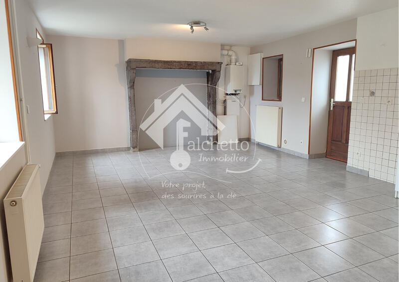 Maison de village - 75 m² - 3 pièces