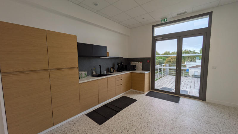 Immeuble - 300 m² - 35 pièces