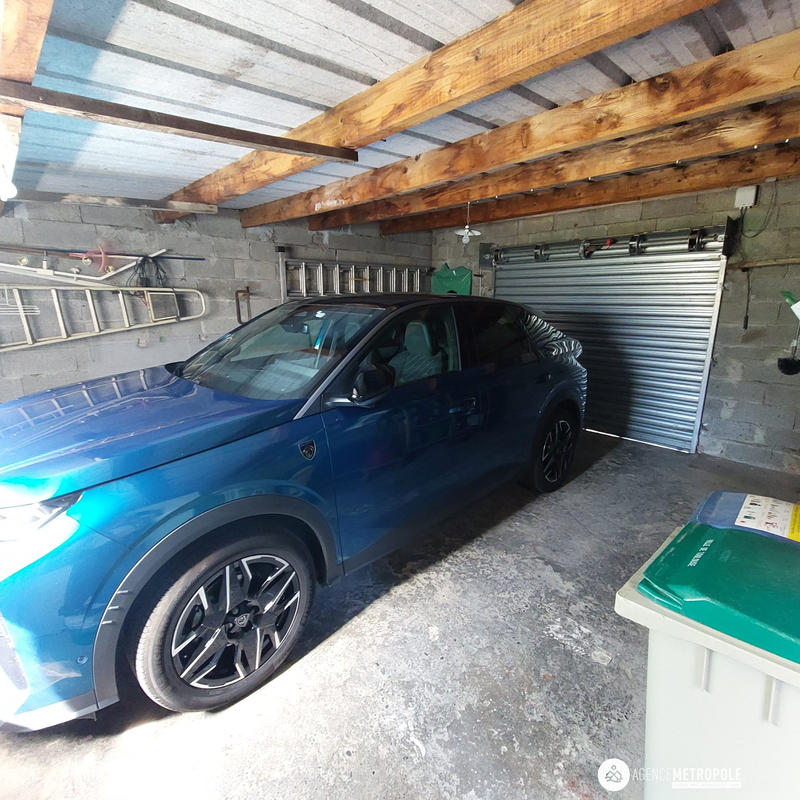 Maison - 93 m² - 5 pièces