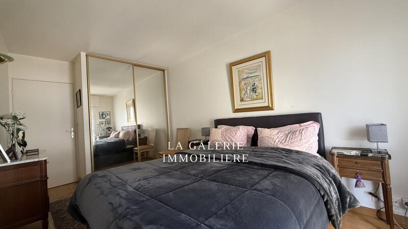 Appartement - 111 m² - 4 pièces