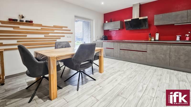 Maison - 145 m² - 5 pièces