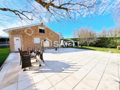 Maison - 169 m² - 8 pièces