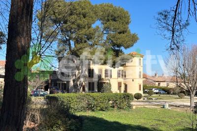 Appartement - 125 m² - 5 pièces