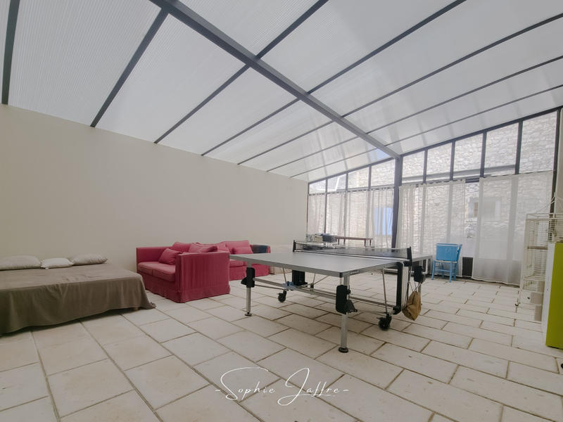 Mas - 273 m² - 8 pièces