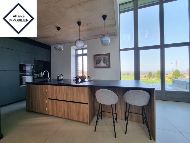 Maison - 155 m² - 6 pièces