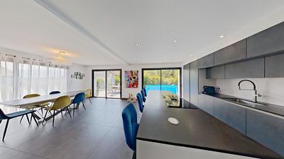 Maison - 130 m² - 4 pièces