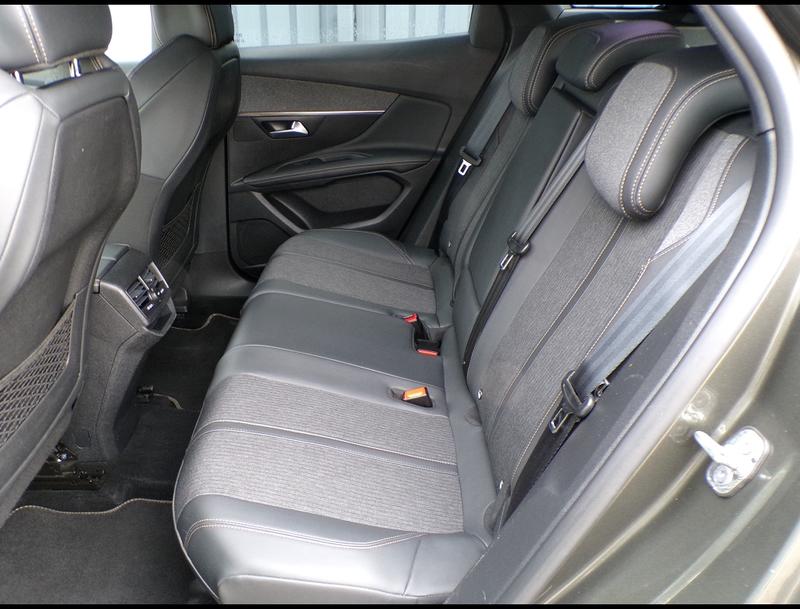 Peugeot 3008 Bhdi 130 Gt Line Eat8