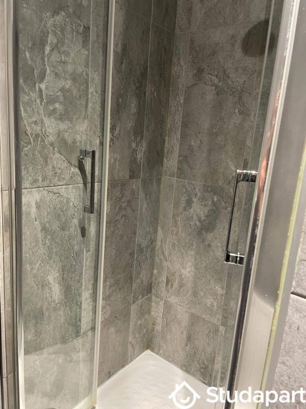 Chambre - 15 m² - 1 pièce