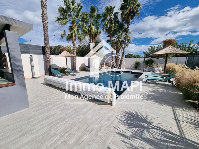 Maison - 312 m² - 8 pièces