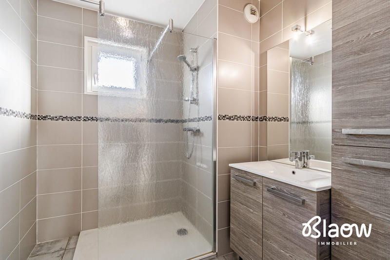 Appartement - 83 m² - 3 pièces