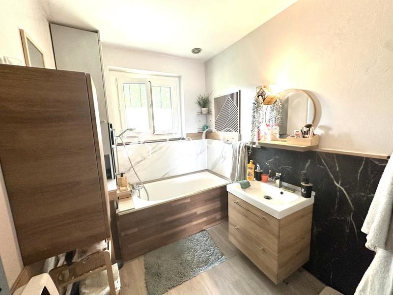 Maison - 170 m² - 7 pièces