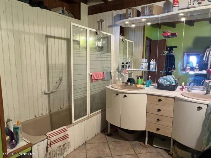 Maison ancienne - 263 m² - 8 pièces