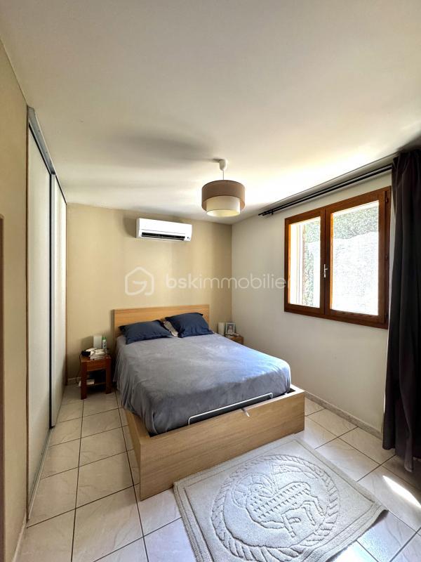 Maison traditionnelle - 93 m² - 4 pièces