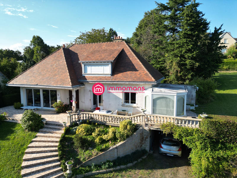 Maison - 176 m² - 7 pièces