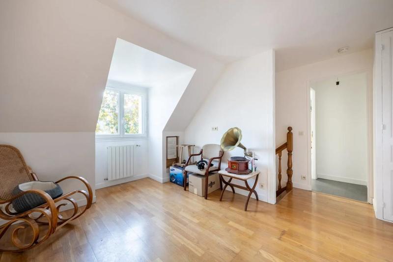 Maison - 150 m² - 6 pièces