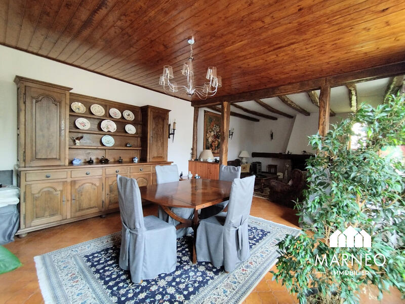 Maison ancienne - 278 m² - 8 pièces
