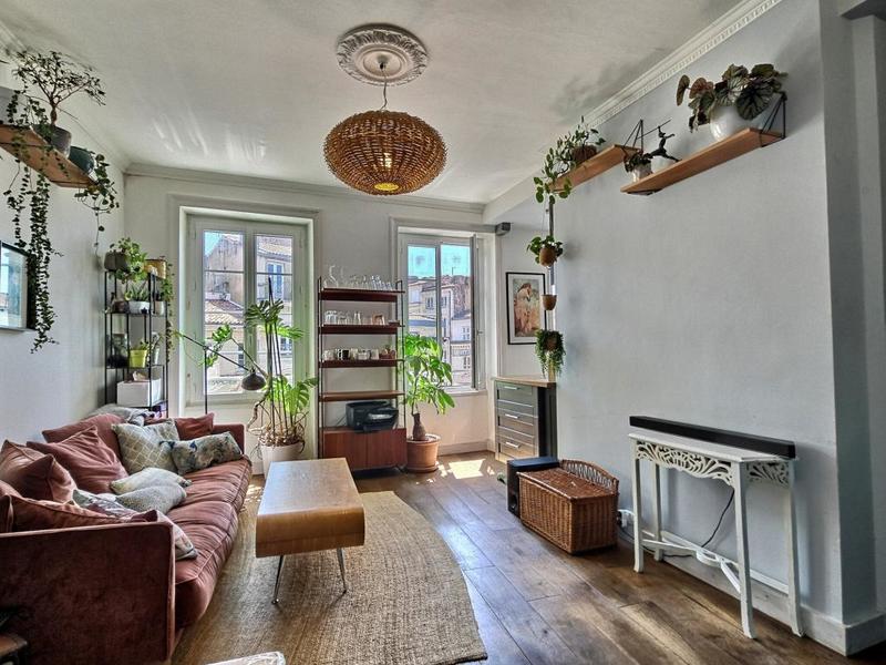 Appartement - 60 m² - 3 pièces