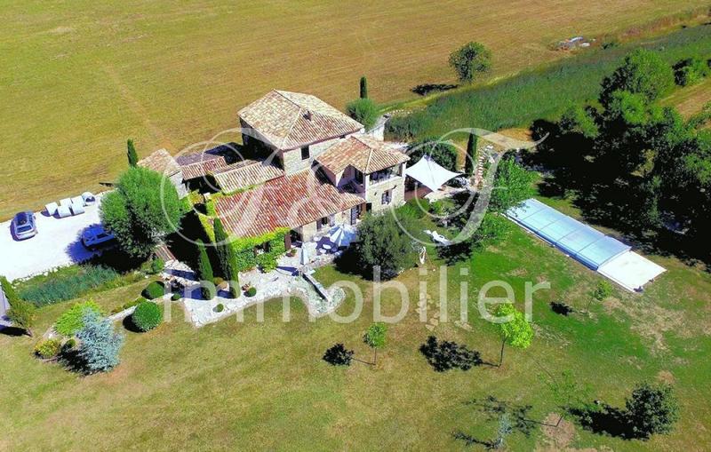 Moulin - 300 m² - 10 pièces