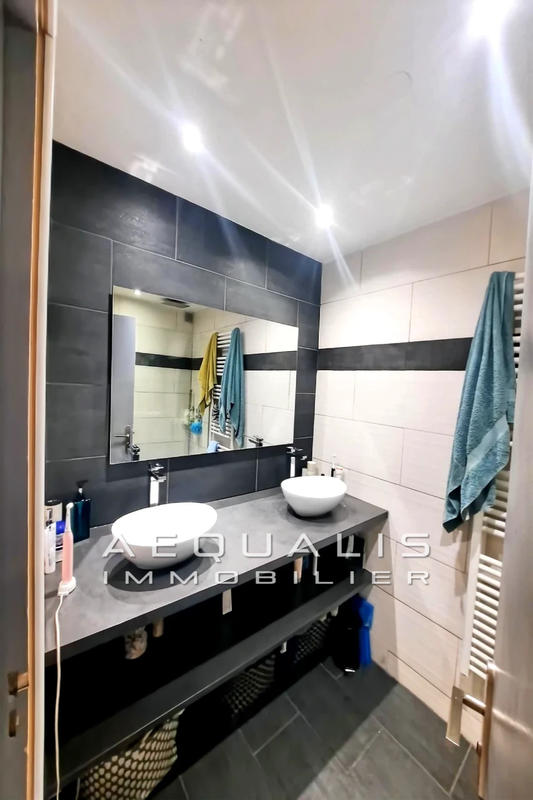 Appartement - 75 m² - 3 pièces