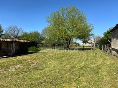 Terrain constructible - 679 m²