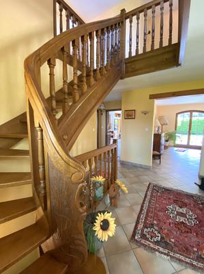 Maison traditionnelle - 243 m² - 6 pièces