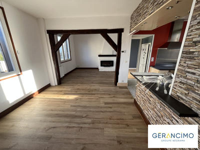 Maison - 90 m² - 4 pièces