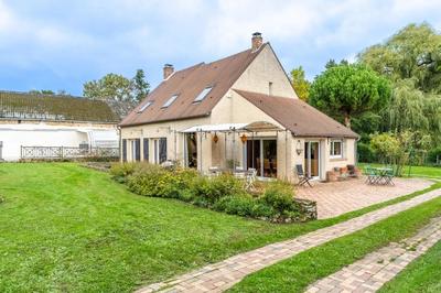 Propriété - 210 m² - 7 pièces