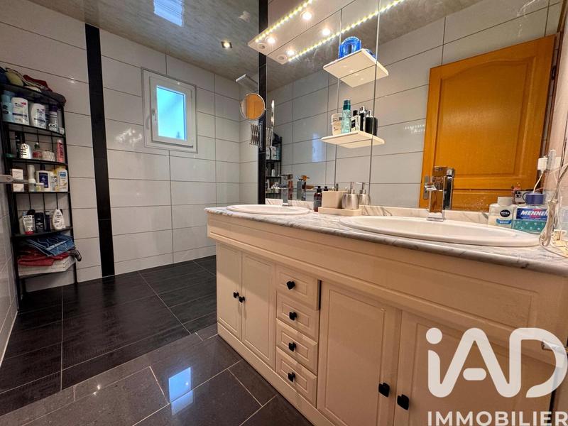 Maison - 131 m² - 4 pièces