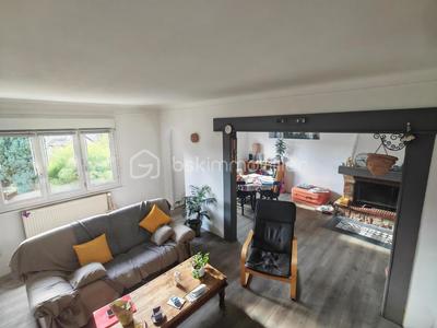 Maison traditionnelle - 101 m² - 6 pièces