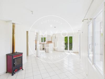 Maison - 114 m² - 5 pièces