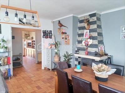 Maison - 93 m² - 6 pièces