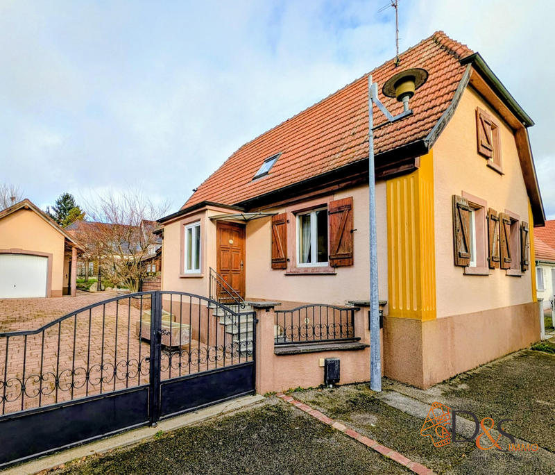 Maison - 90 m² - 4 pièces