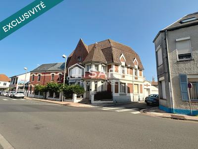 Maison - 315 m² - 12 pièces