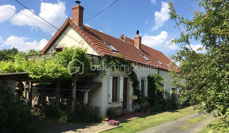 Longère - 275 m² - 9 pièces