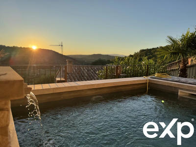 Maison traditionnelle - 95 m² - 3 pièces