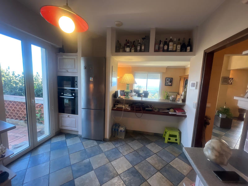 Villa - 220 m² - 8 pièces